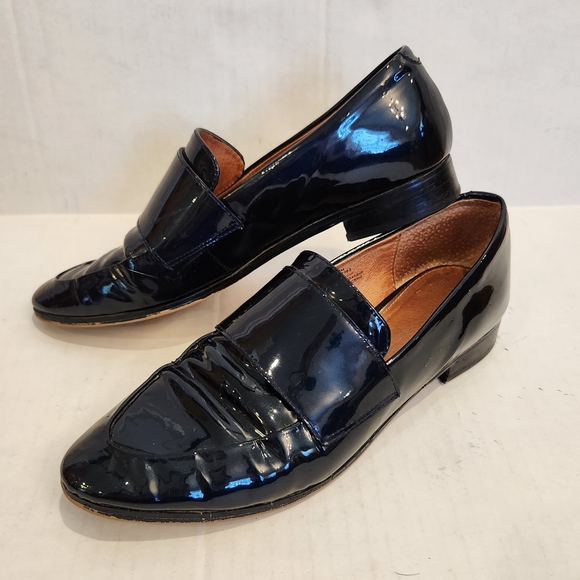 Halogen Emilia Loafer Navy Blue Patent Leather Point Toe Slip On Flat Women's 7 - Picture 2 of 14